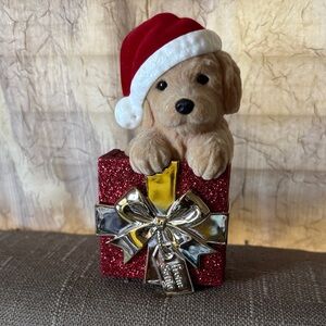 Festive Red and Gold Dog Wallflower & 1 refill
